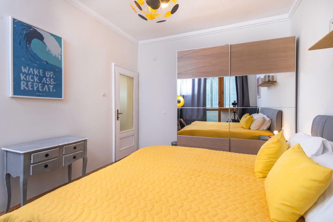 Designer & Luxurious, Business, One Bedroom Apartment In Top Central Sofia By Flat Mаnager Exterior foto